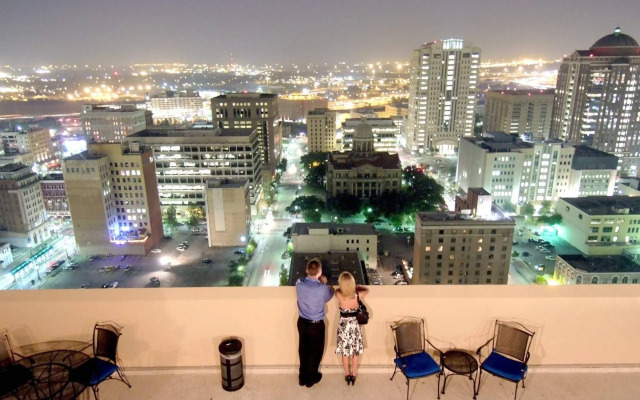 Magnolia Hotel Houston, A Tribute Portfolio Hotel