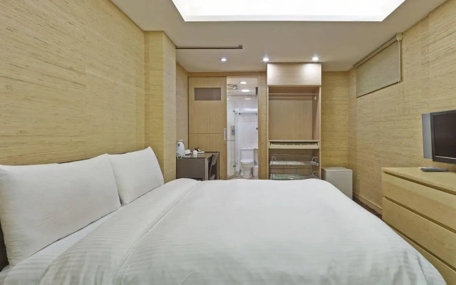 Shihlin Service Apartment