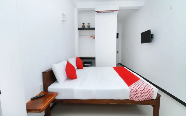 OYO 232 Cinnamon Canal View