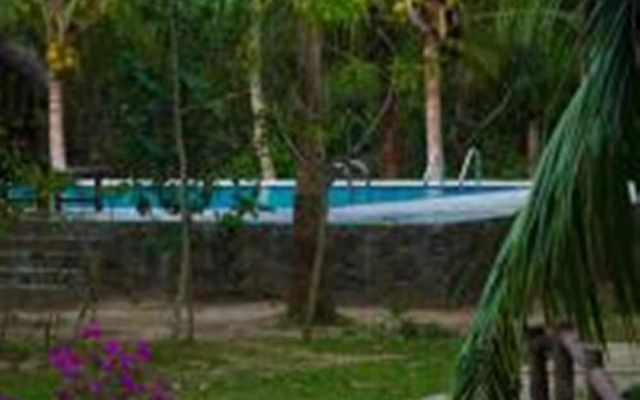 Yoho Green Garden Cabanas