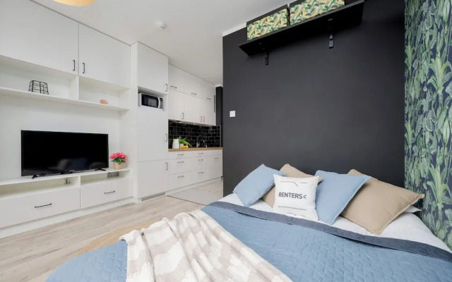 Cosy Studio With Balcony by Renters