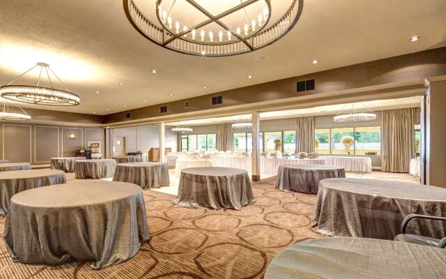 Best Western Plus Guildwood Inn