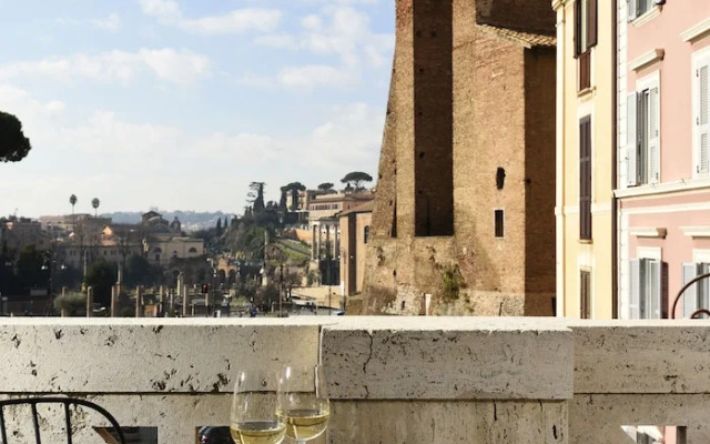 Al 325 rooms ai Fori