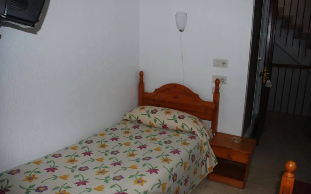 Hostal Versalles