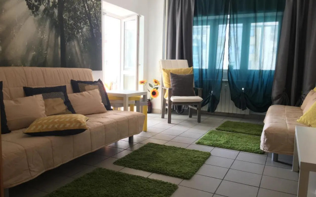 Green Apartment 6