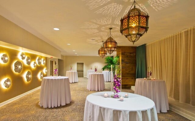 Holiday Inn Miami Beach - Oceanfront by IHG