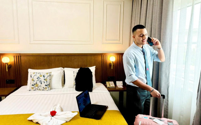Fortune Plaza Hotel