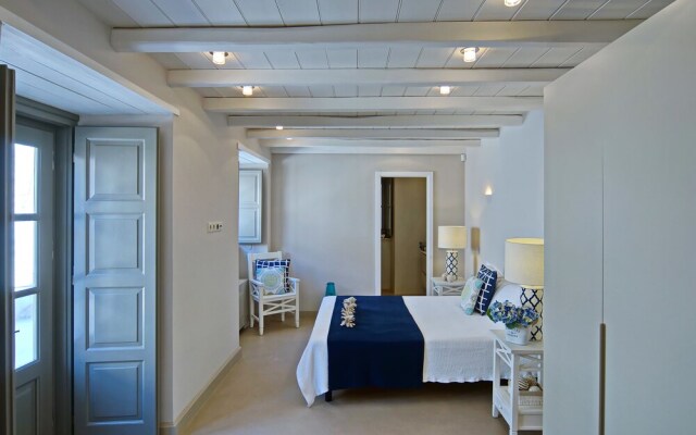Hydra Moon Villa