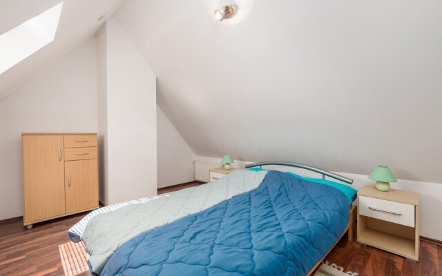 Stunning Apartment in Fuzine With Wifi and 2 Bedrooms