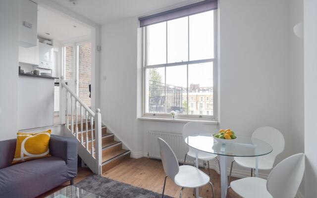 Bright 2BR Flat With Terrace Near Earls Court st