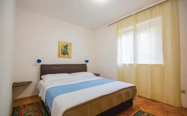 Beautiful Home in Jelsa With Wifi and 3 Bedrooms