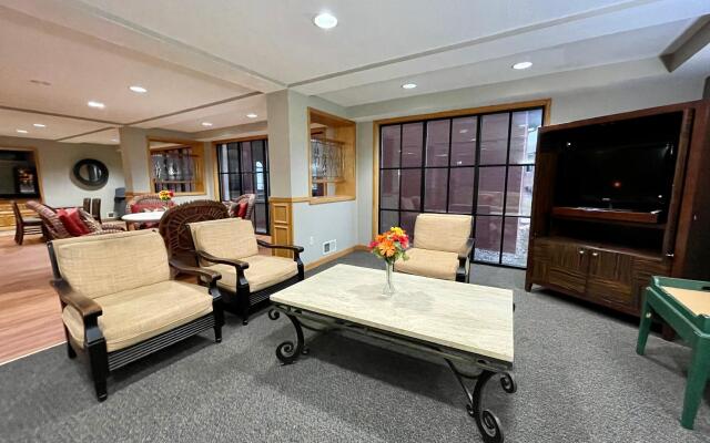 FairBridge Inn & Suites Fort Wayne