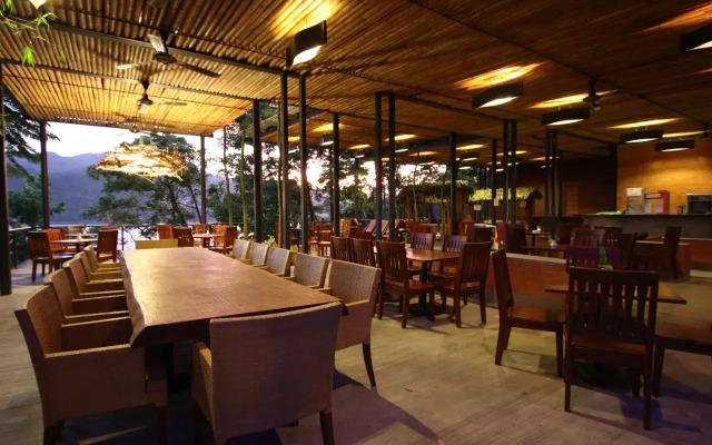 Belum Rainforest Resort