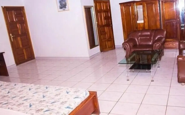 Vinny Hotel