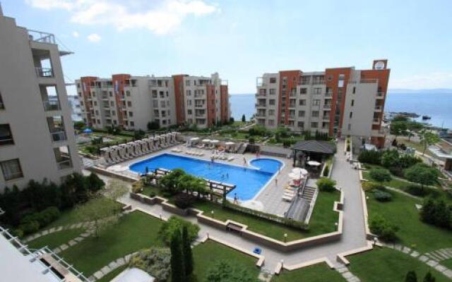 Apartments Helios