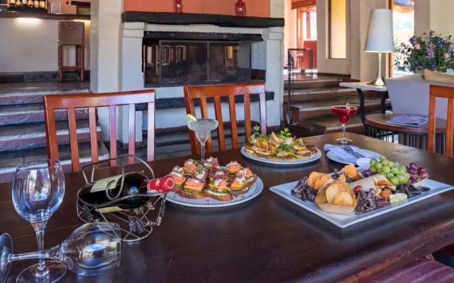Shumba Valley Lodge