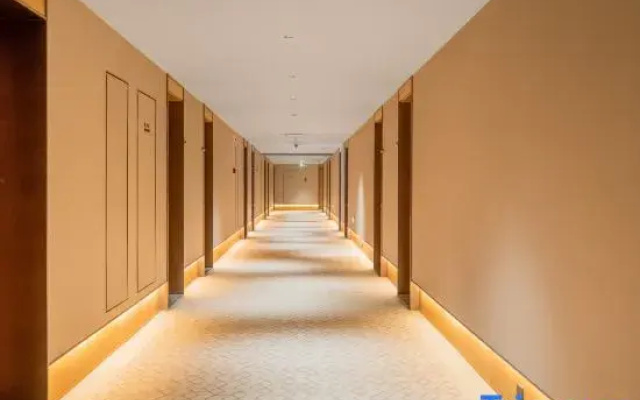 JI Hotel (Altay Fuyun County Yingbin East Road)