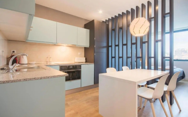 NEW! Galé Modern Apartment(elevator,parking) 446