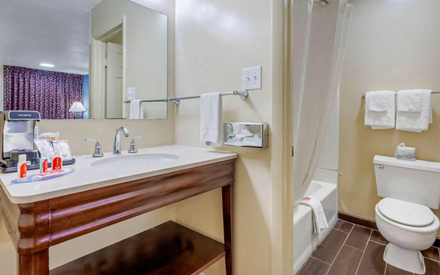 Econo Lodge Woodstock - Shenandoah Valley I-81