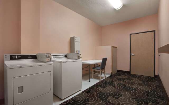 Days Inn by Wyndham Childress