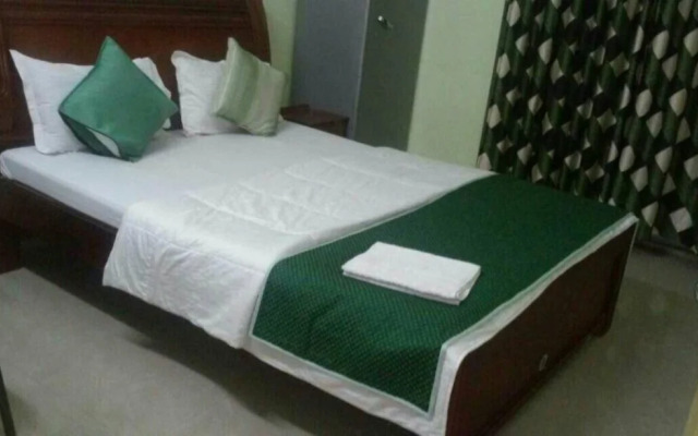 Blue Nest Management Bellagio Apartment