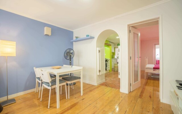 Colorful 1Br Apt - 15 Mins To Castelo De S. Jorge