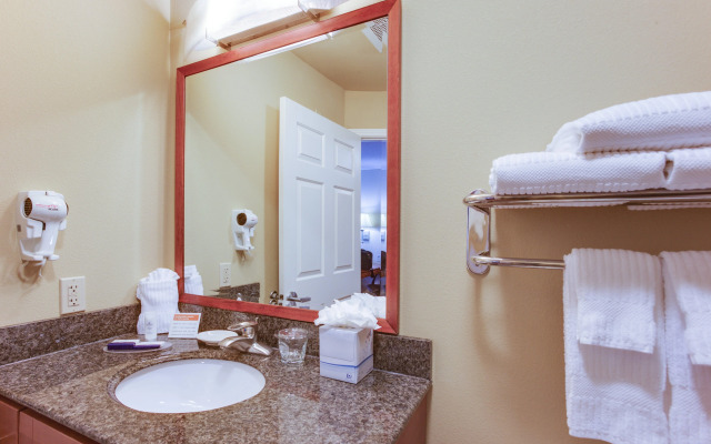 Candlewood Suites Richmond Airport by IHG