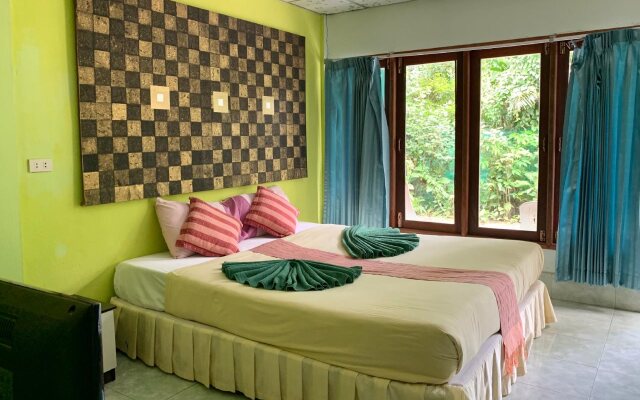 Pakmeng BEACH Resort