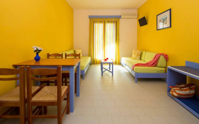 Raisakis Apartments