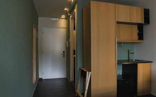 Elite Ermou Suites