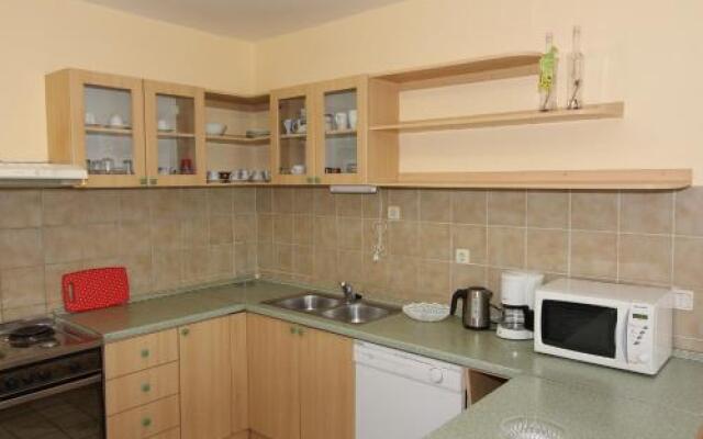 Apartments Jela