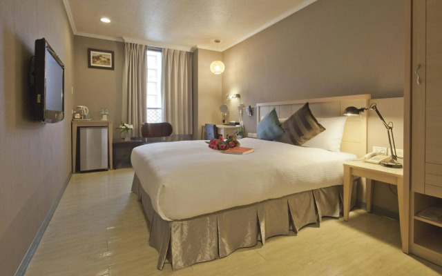 Just Enjoy Business Hotel