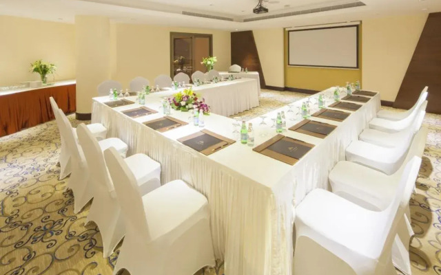 Crowne Plaza Riyadh Al Waha