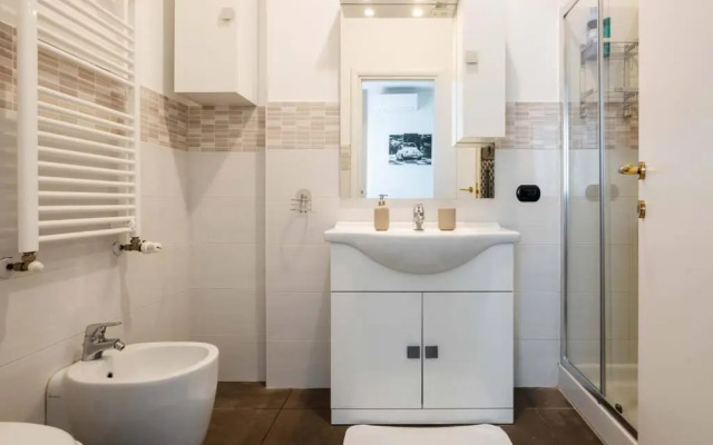 Cozy Apartament in Piazza 5 Giornate by Easylife