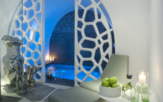 Grace Hotel, Auberge Resorts Collection