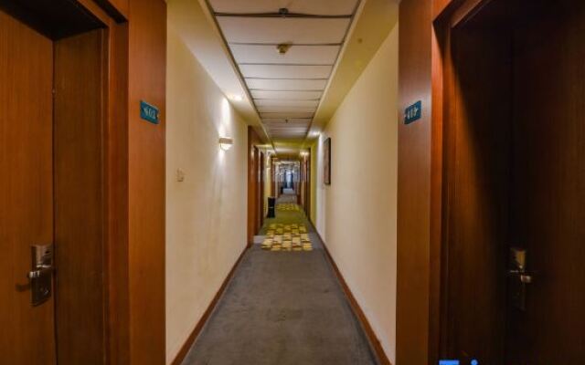 Ike International Hotel