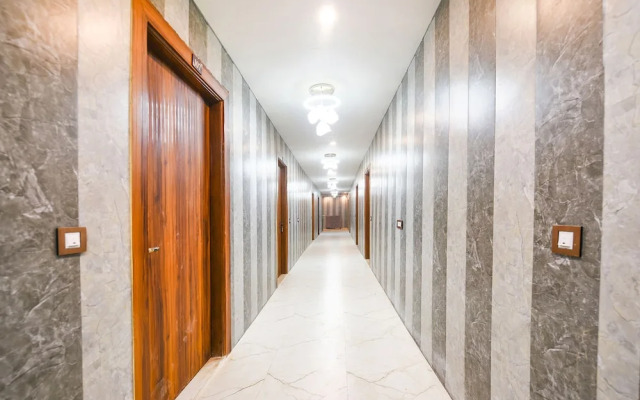 Fabhotel Royal'S Paradise