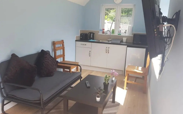 Cozy Studio in Luton