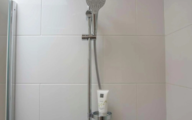 The Bond Studio FREE PARKING