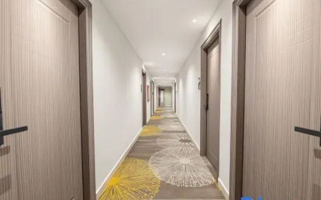 Yimi Hotel