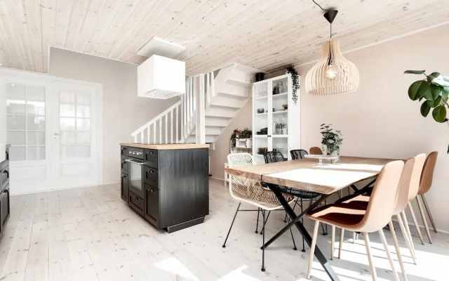 Designers Villa near Alafoss Waterfall