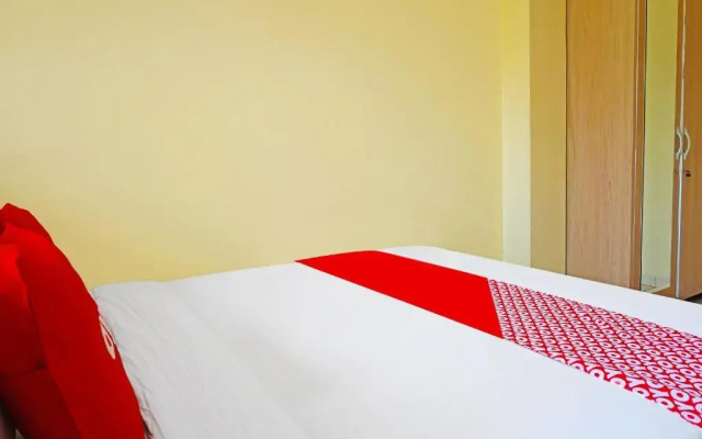 Oyo 91580 Kost Bougenville Syariah