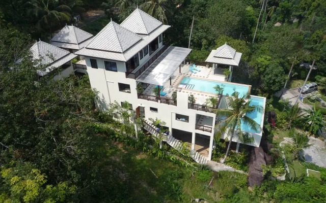 Luxurious House With sea View - 2 Swimming Pools