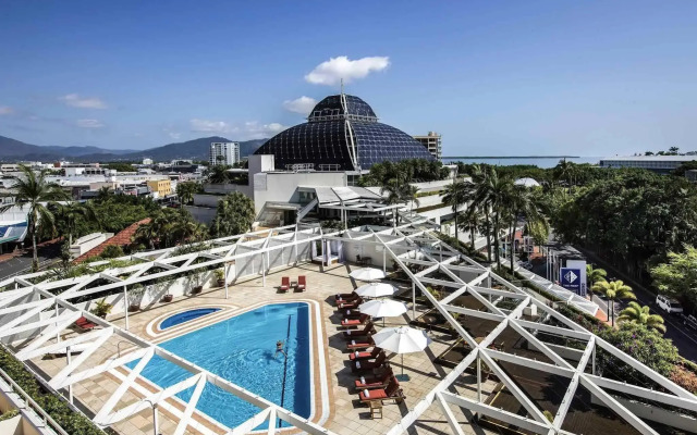 Pullman Reef Hotel Casino