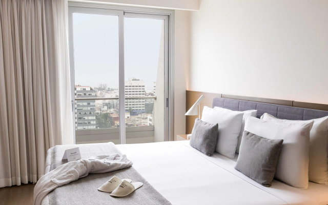 Dazzler by Wyndham Lima San Isidro