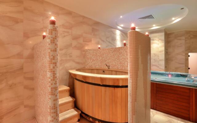 Apart Hotel Golden Line