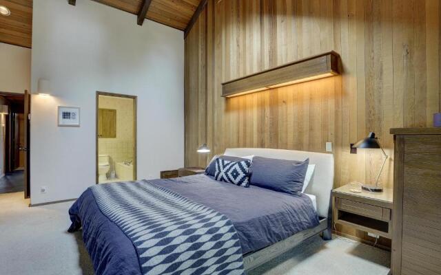 2 Pioneer-AC-Hot Tub-3BR/2BA