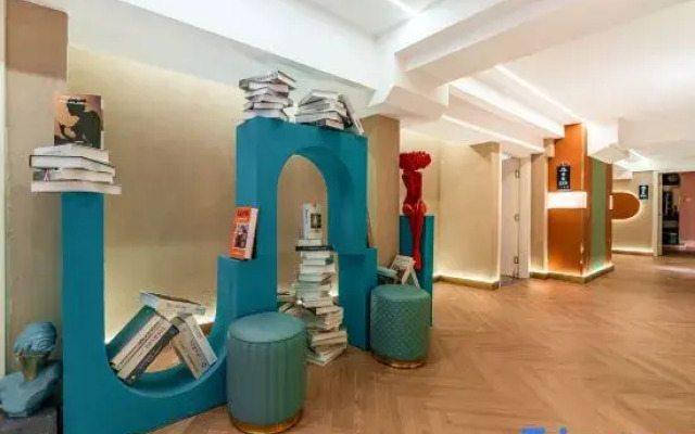 YunMan Hotel (Economic Development Kunming University)