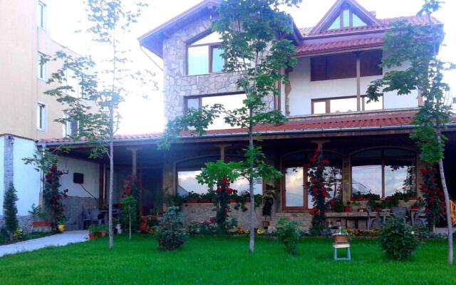 Hotel House Todorovi