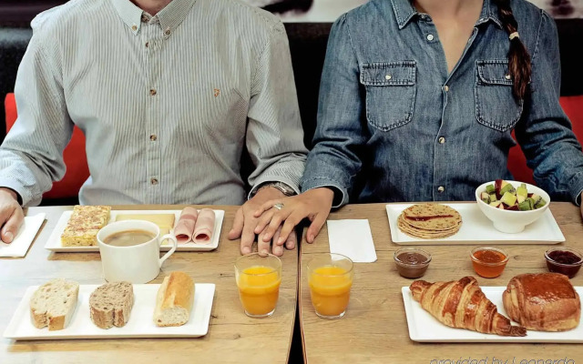 ibis Mumbai Airport Hotel